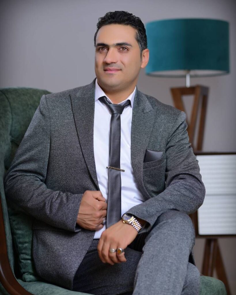 عمران نوین | درباره ما | تولید کننده دستگاههای بدنسازی | مدیریت فروش مهندس حسن بغدادی 09121864332 2 عمرا نوین، کارخانه تولیدی پیشرو در زمینه تولید دستگاههای بدنسازی و تجهیزات باشگاههای بدنسازی در ایران. با مدیریت فروش مهندس حسن بغدادی، 09121864332 ارائه دهنده مدرنترین لوازم بدنسازی، دستگاه پرس سینه، هک اسکوات، زیربغل سیمکش، قفسه هالتر و تجهیزات هوازی. تجهیز بیش از ۱۳۵۶۴ باشگاه در ایران و ۲۵۸ باشگاه در اروپا و آسیا. کیفیت جهانی، قیمت رقابتی و گارانتی ۲ ساله.